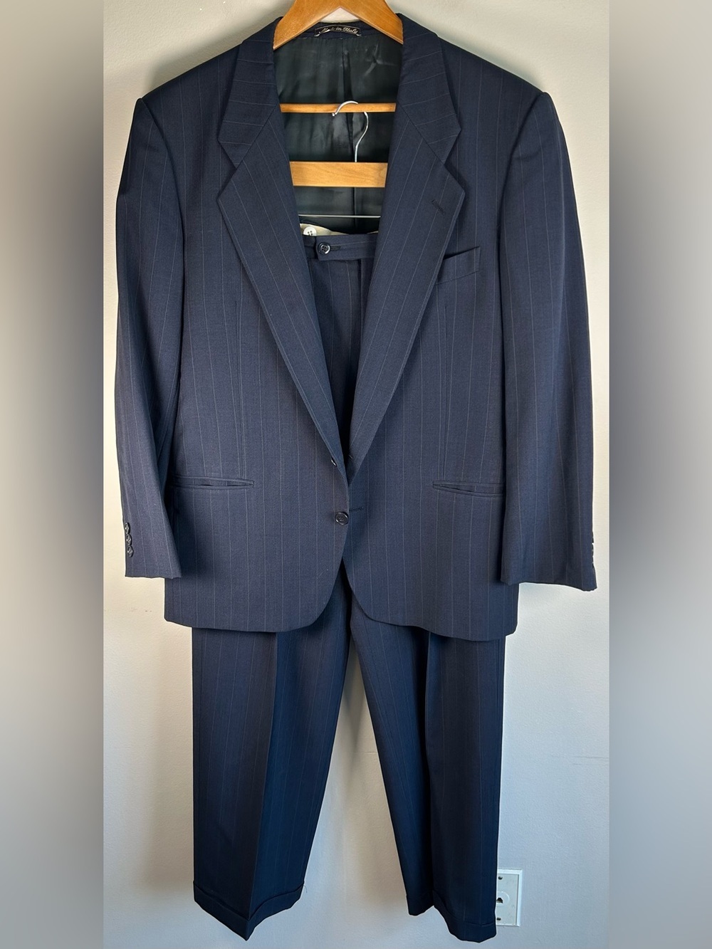 VTG Giorgio Armani Mani Italy Mens 2 Pc Suit Sz 40R 32X29.5 Navy Pinstripes Wool